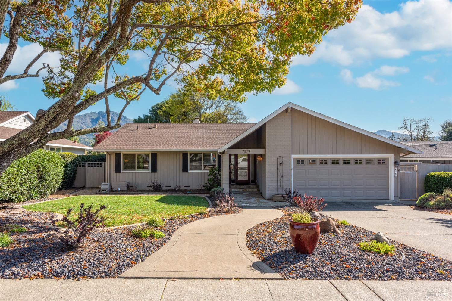 Detail Gallery Image 1 of 1 For 7379 Oakmont Dr, Santa Rosa,  CA 95409 - 3 Beds | 2 Baths