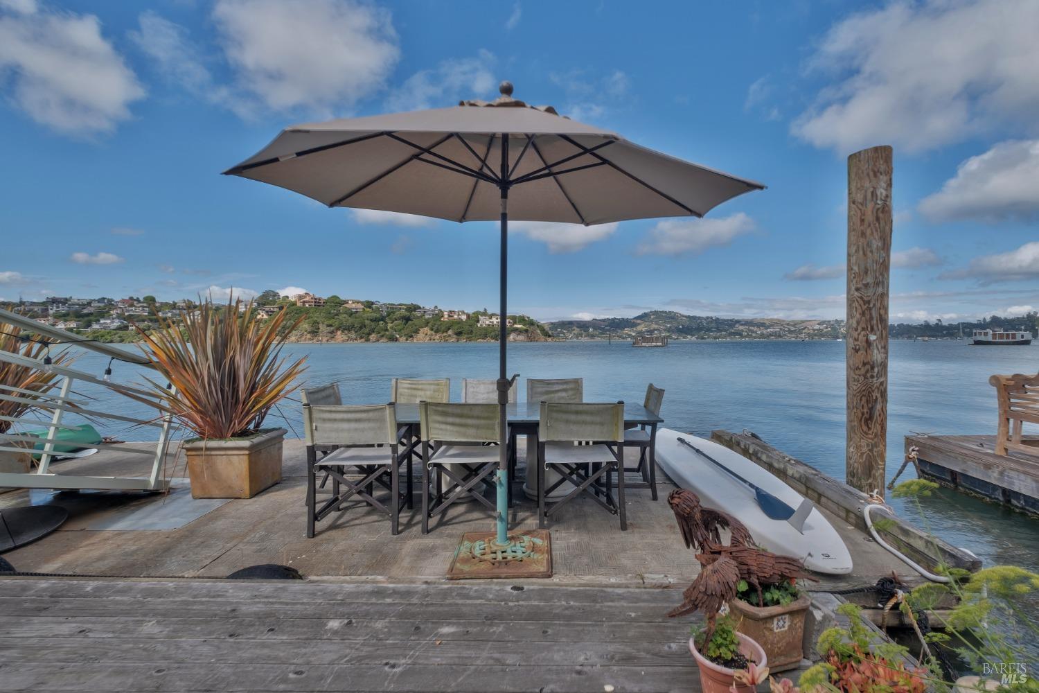 Detail Gallery Image 6 of 13 For 63 Issaquah Dock Unkn, Sausalito,  CA 94965 - 3 Beds | 3 Baths