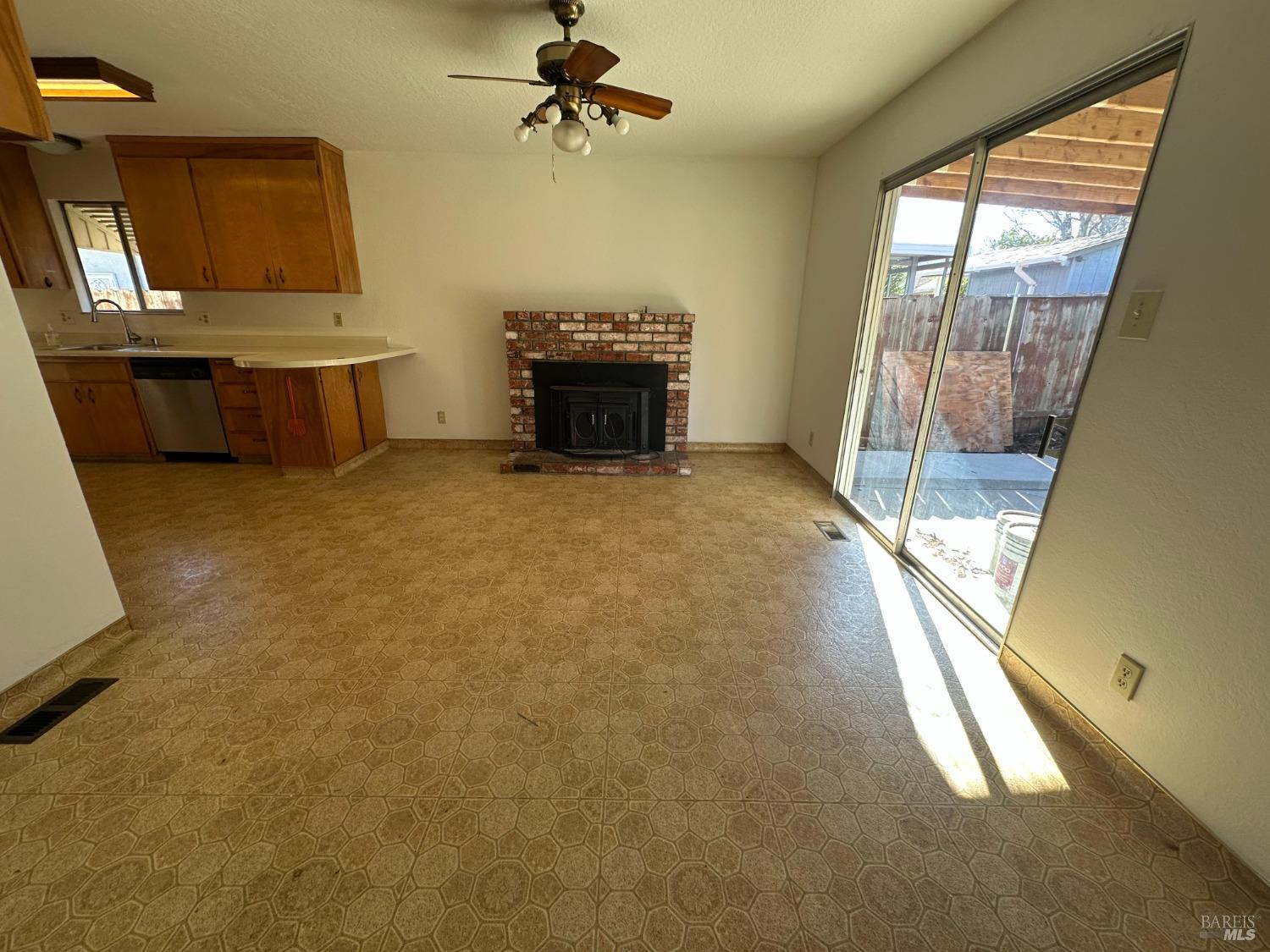 San Tomas Street, Fairfield, California image 18