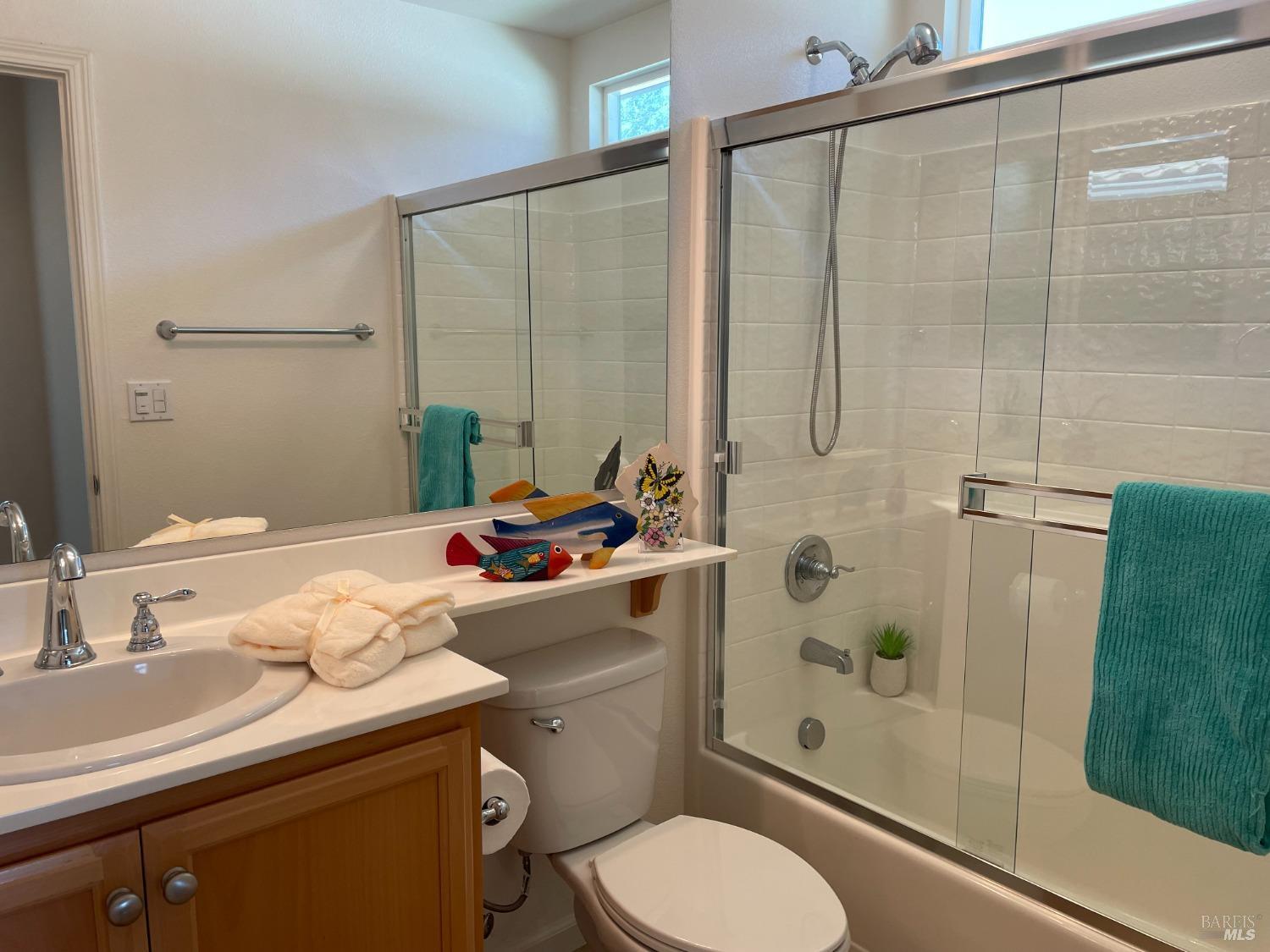 Detail Gallery Image 12 of 46 For 501 Three Rivers Ct, Rio Vista,  CA 94571 - 2 Beds | 2 Baths