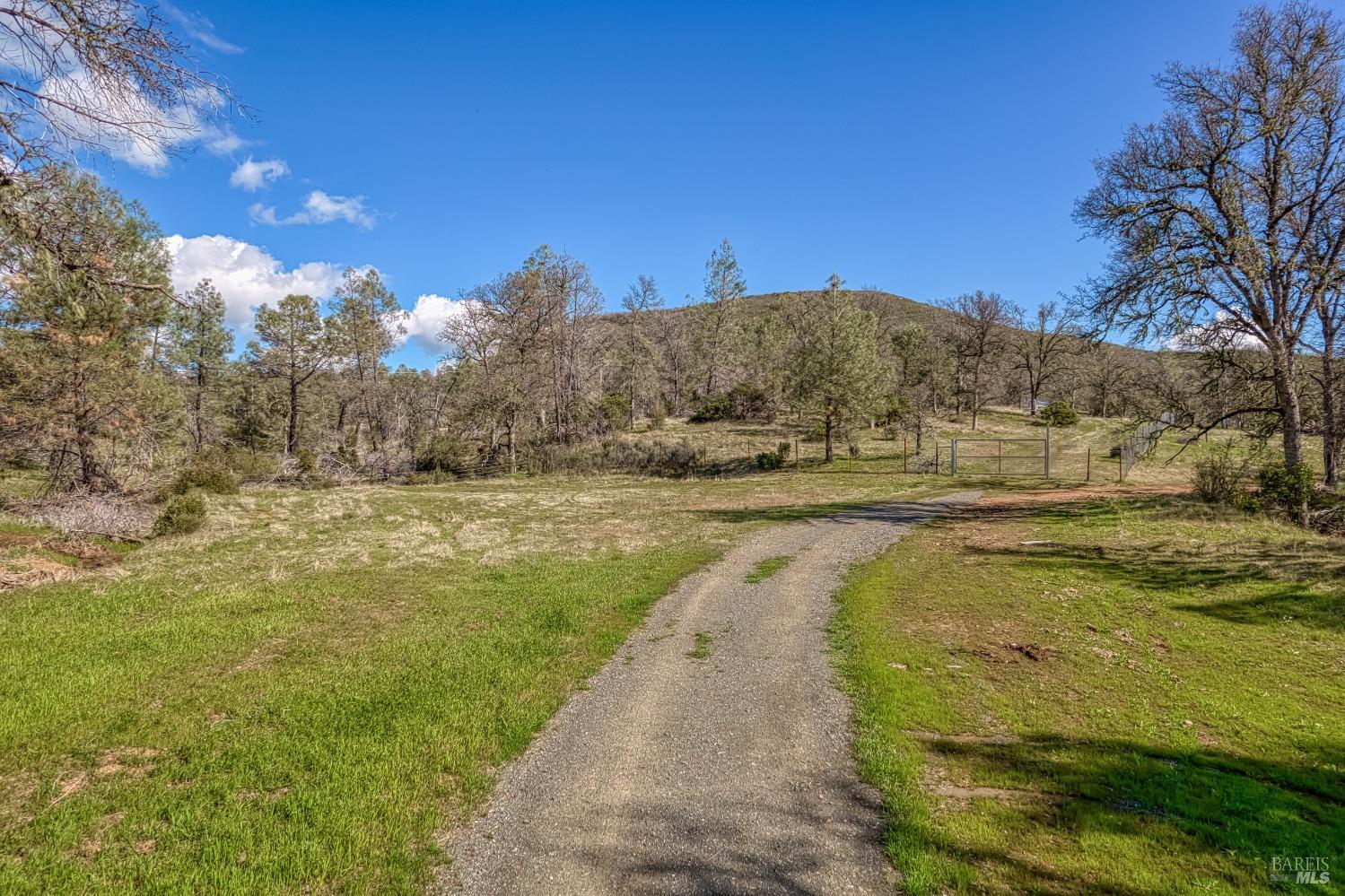 Detail Gallery Image 4 of 34 For 23523 Morgan Valley Rd, Lower Lake,  CA 95457 - – Beds | – Baths