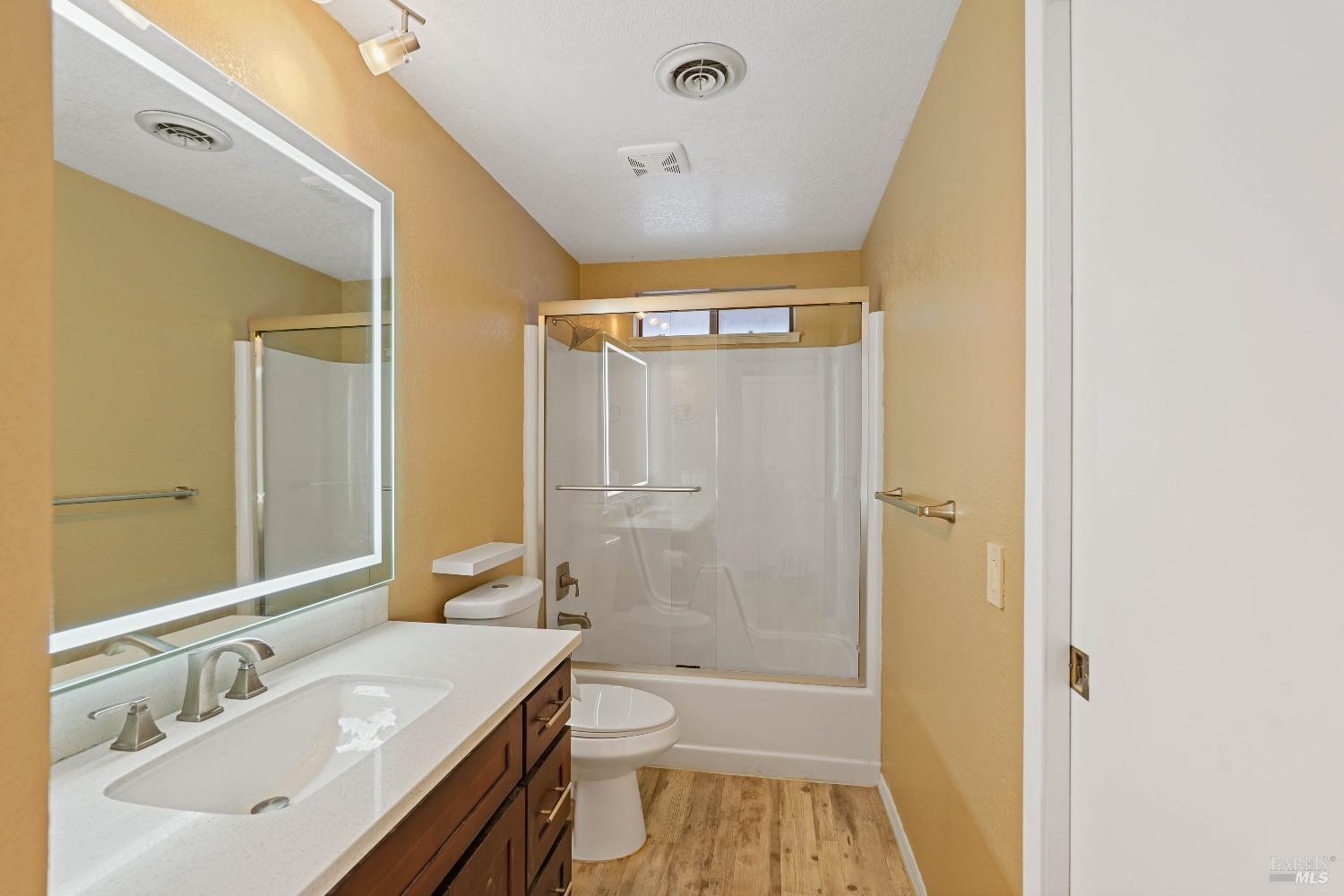 Detail Gallery Image 27 of 49 For 668 Bass Ln, Clearlake Oaks,  CA 95423 - 2 Beds | 1 Baths