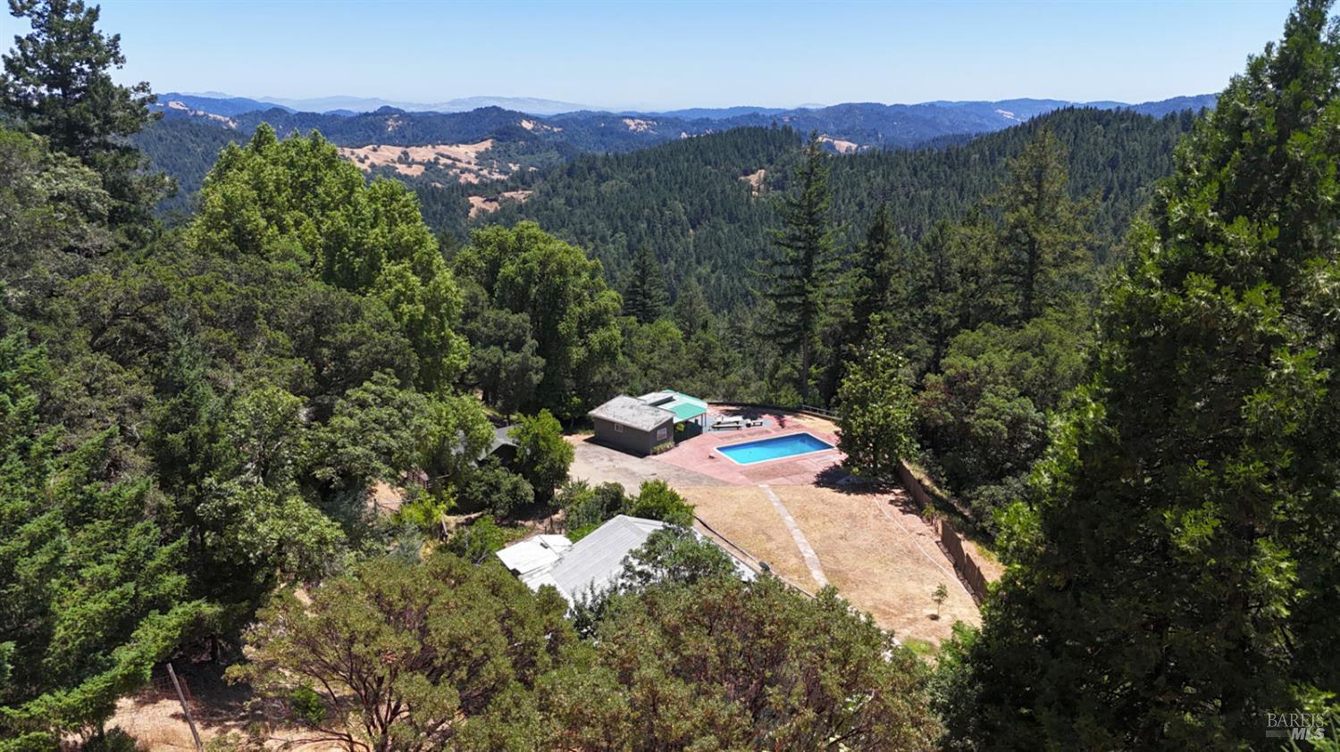 Detail Gallery Image 4 of 60 For 5000 Mohrhardt Ridge Rd, Cazadero,  CA 95421 - 5 Beds | 4 Baths