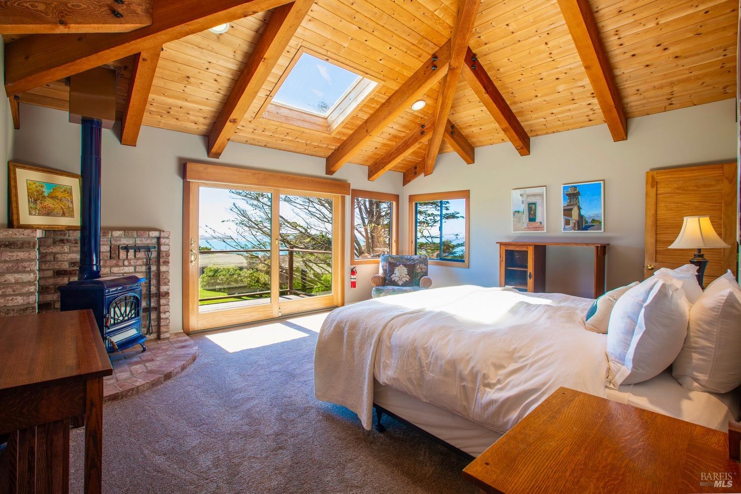 Detail Gallery Image 12 of 37 For 12858 Bishop Ln, Mendocino,  CA 95460 - 4 Beds | 3/1 Baths