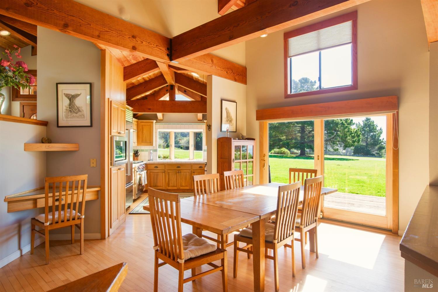 Detail Gallery Image 8 of 37 For 12858 Bishop Ln, Mendocino,  CA 95460 - 4 Beds | 3/1 Baths