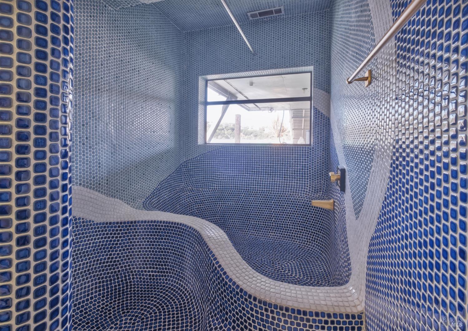 Detail Gallery Image 13 of 13 For 63 Issaquah Dock Unkn, Sausalito,  CA 94965 - 3 Beds | 3 Baths