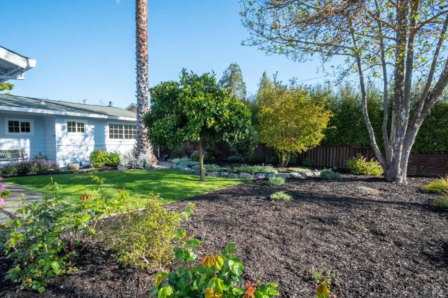 Detail Gallery Image 38 of 38 For 1425 Weaverly Dr, Petaluma,  CA 94954 - 3 Beds | 1/1 Baths