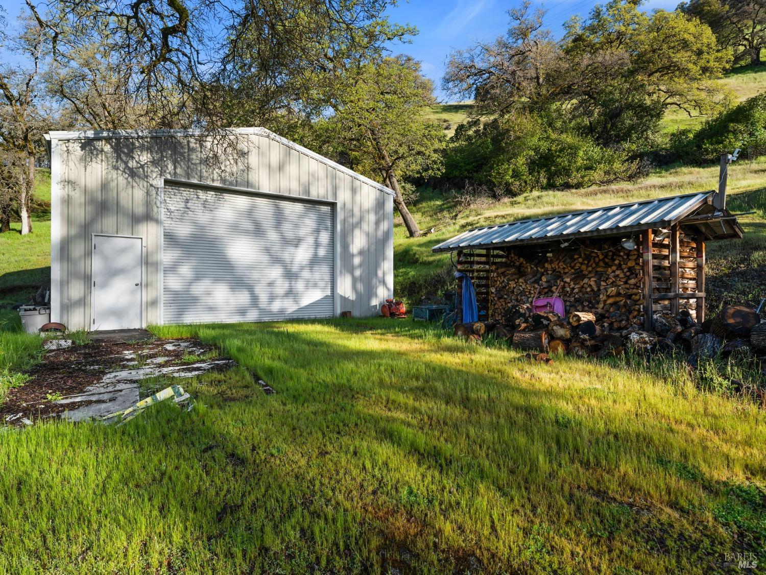 Detail Gallery Image 5 of 61 For 4950 Bartlett Springs Rd, Nice,  CA 95464 - 3 Beds | 2 Baths
