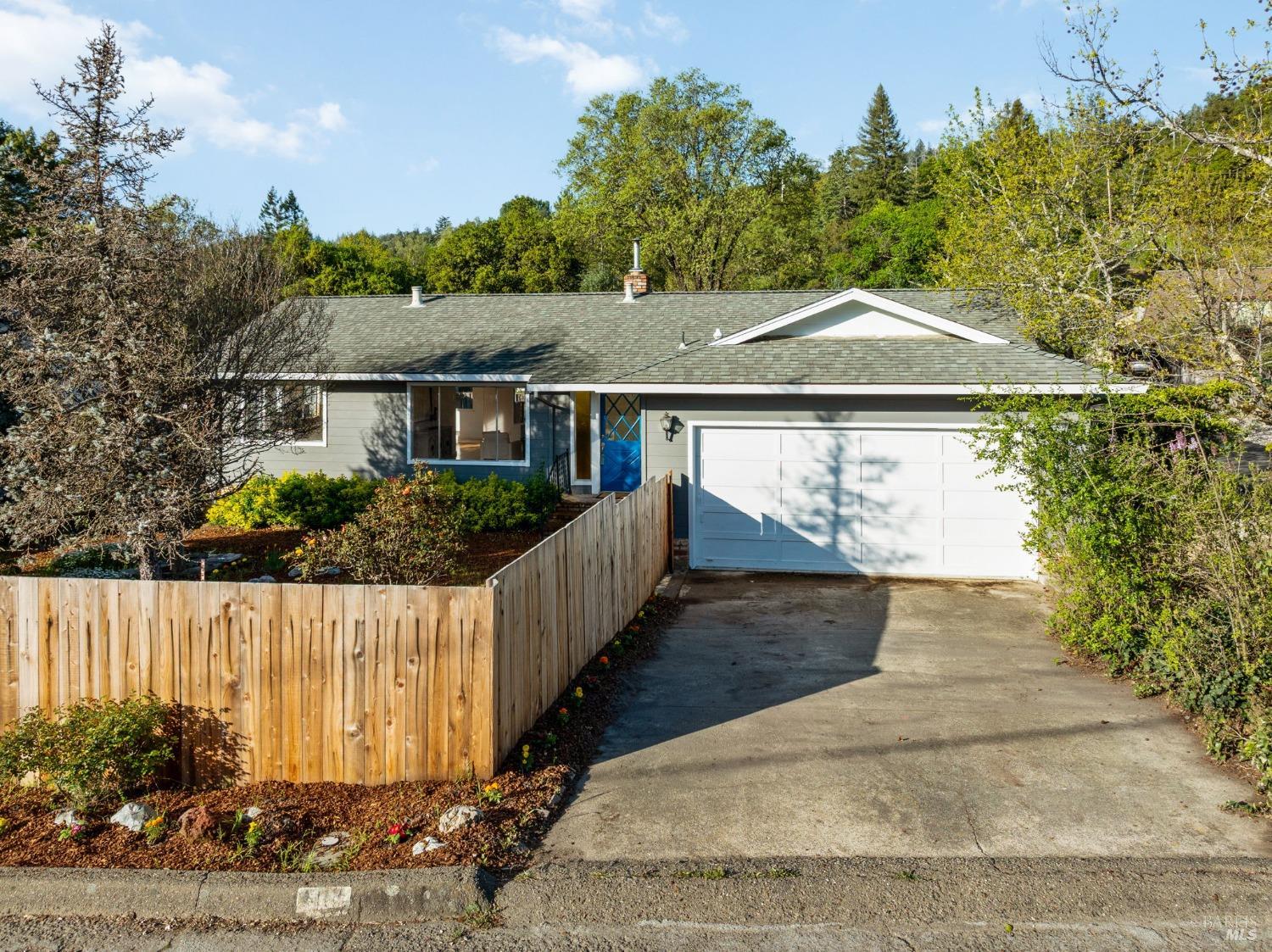 Thumbnail for 549 Hillside Dr, Cloverdale, CA 95425
