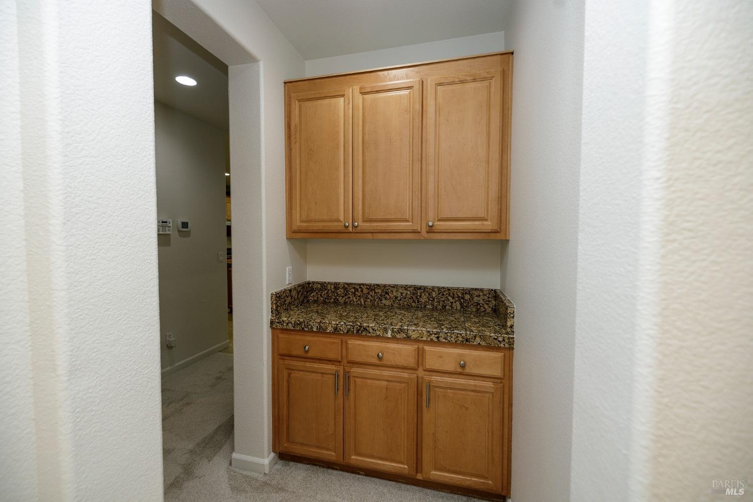 Detail Gallery Image 28 of 43 For 650 Canterbury Cir, Vacaville,  CA 95687 - 6 Beds | 4 Baths