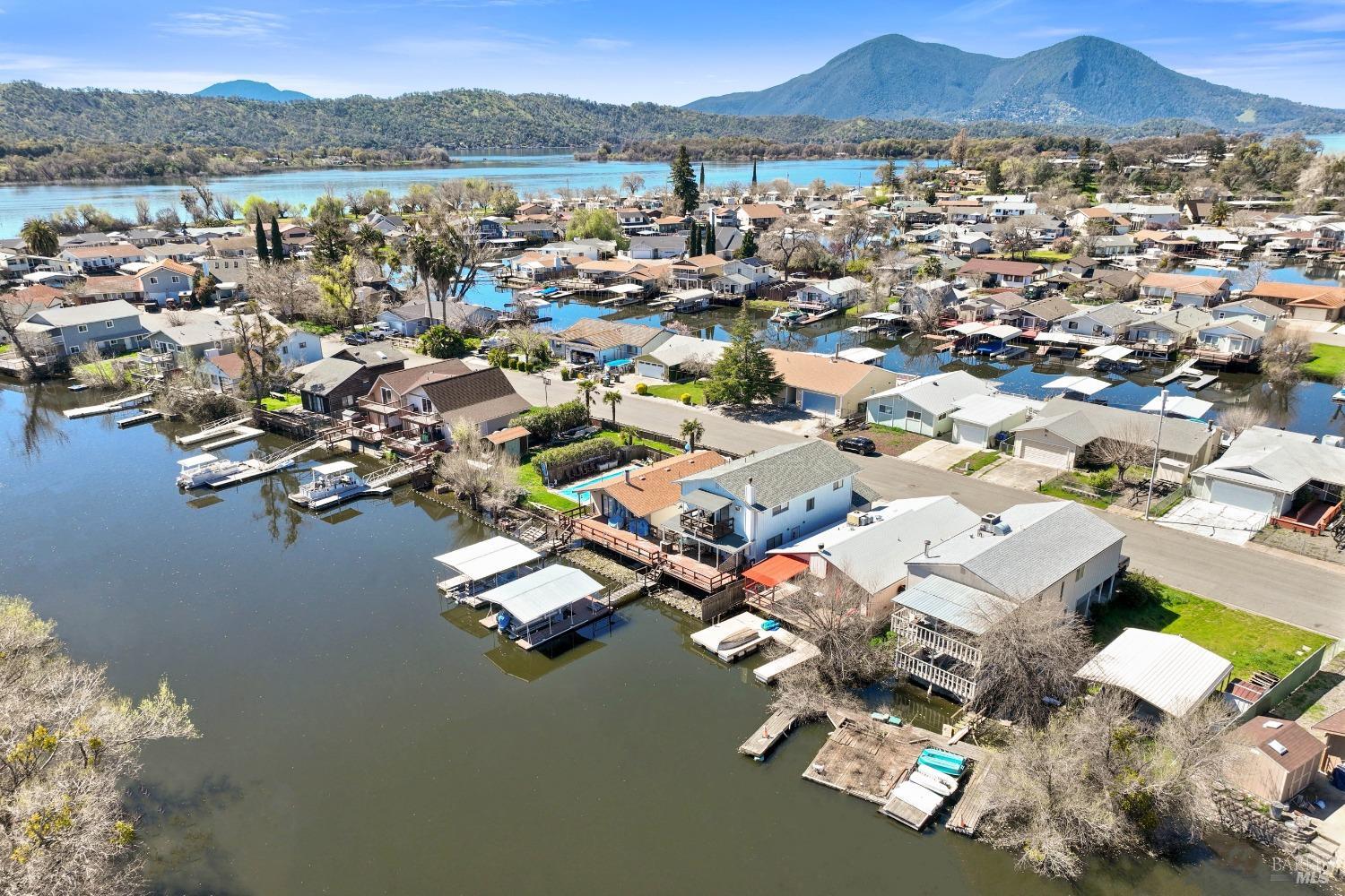 Detail Gallery Image 3 of 49 For 668 Bass Ln, Clearlake Oaks,  CA 95423 - 2 Beds | 1 Baths