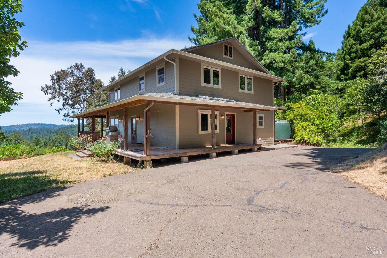 Detail Gallery Image 4 of 72 For 29100 Comptche Ukiah Rd, Comptche,  CA 95427 - 3 Beds | 2 Baths