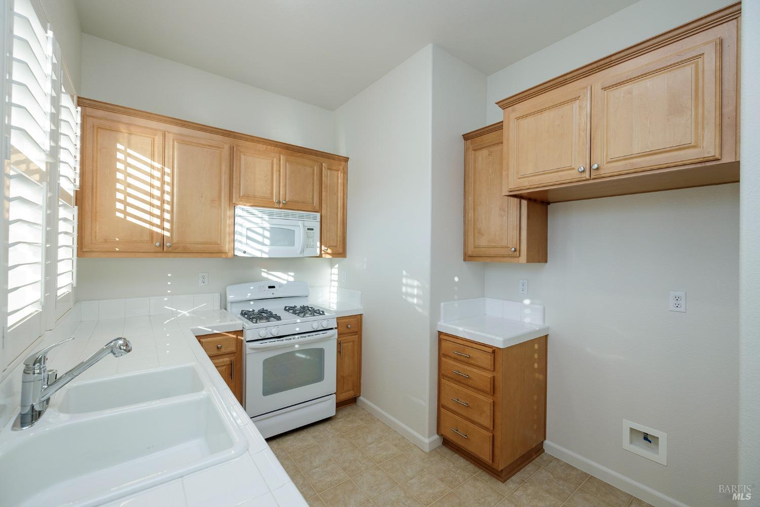 Detail Gallery Image 36 of 43 For 650 Canterbury Cir, Vacaville,  CA 95687 - 6 Beds | 4 Baths