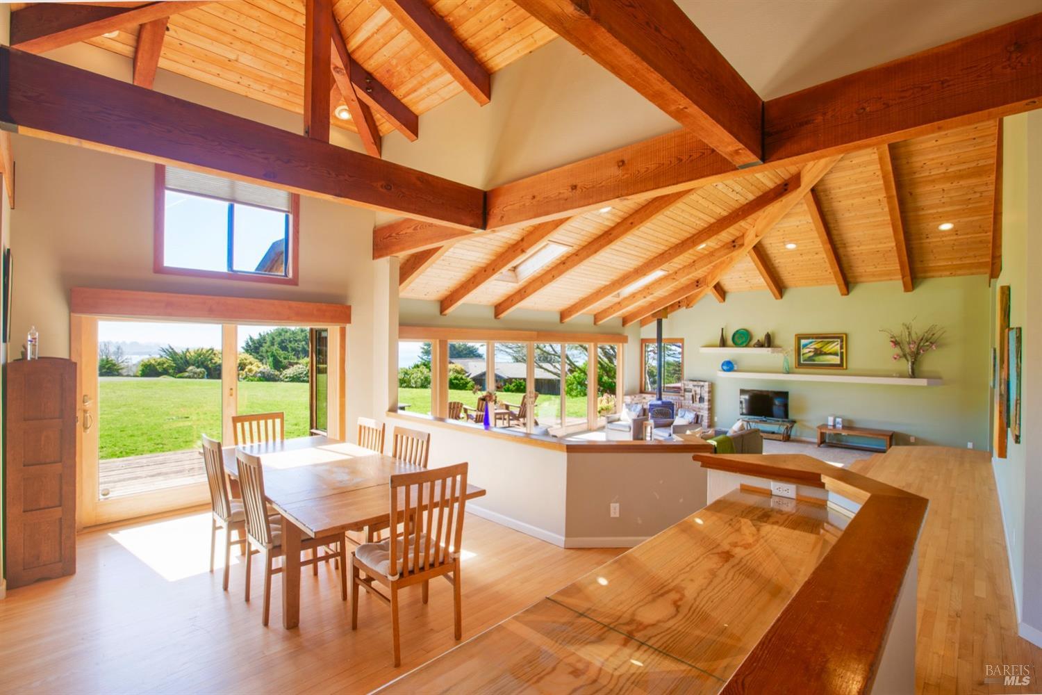Detail Gallery Image 10 of 37 For 12858 Bishop Ln, Mendocino,  CA 95460 - 4 Beds | 3/1 Baths