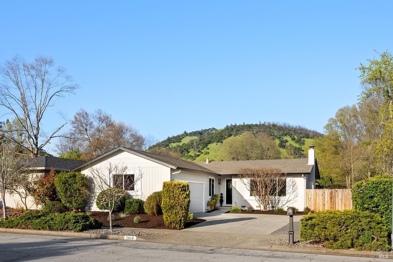 Detail Gallery Image 1 of 1 For 5068 Rick Dr, Santa Rosa,  CA 95409 - 3 Beds | 2 Baths