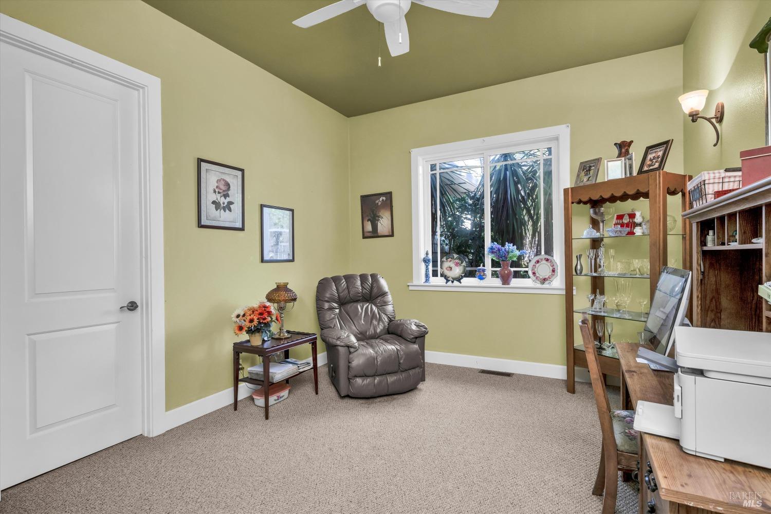 Detail Gallery Image 14 of 38 For 8902 Fox Dr, Cobb,  CA 95426 - 3 Beds | 2/1 Baths
