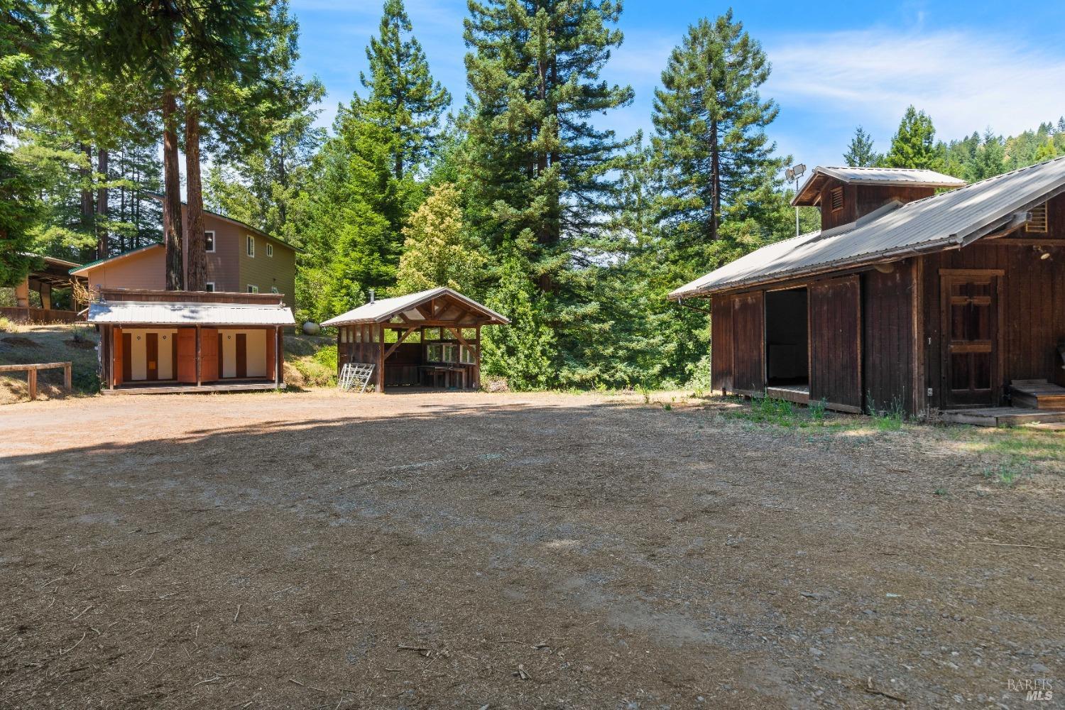 Detail Gallery Image 41 of 72 For 29100 Comptche Ukiah Rd, Comptche,  CA 95427 - 3 Beds | 2 Baths