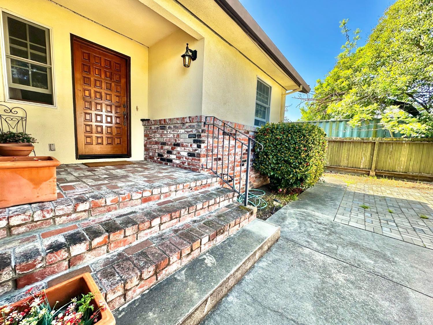 Detail Gallery Image 24 of 35 For 639 E 5th St, Benicia,  CA 94510 - – Beds | – Baths