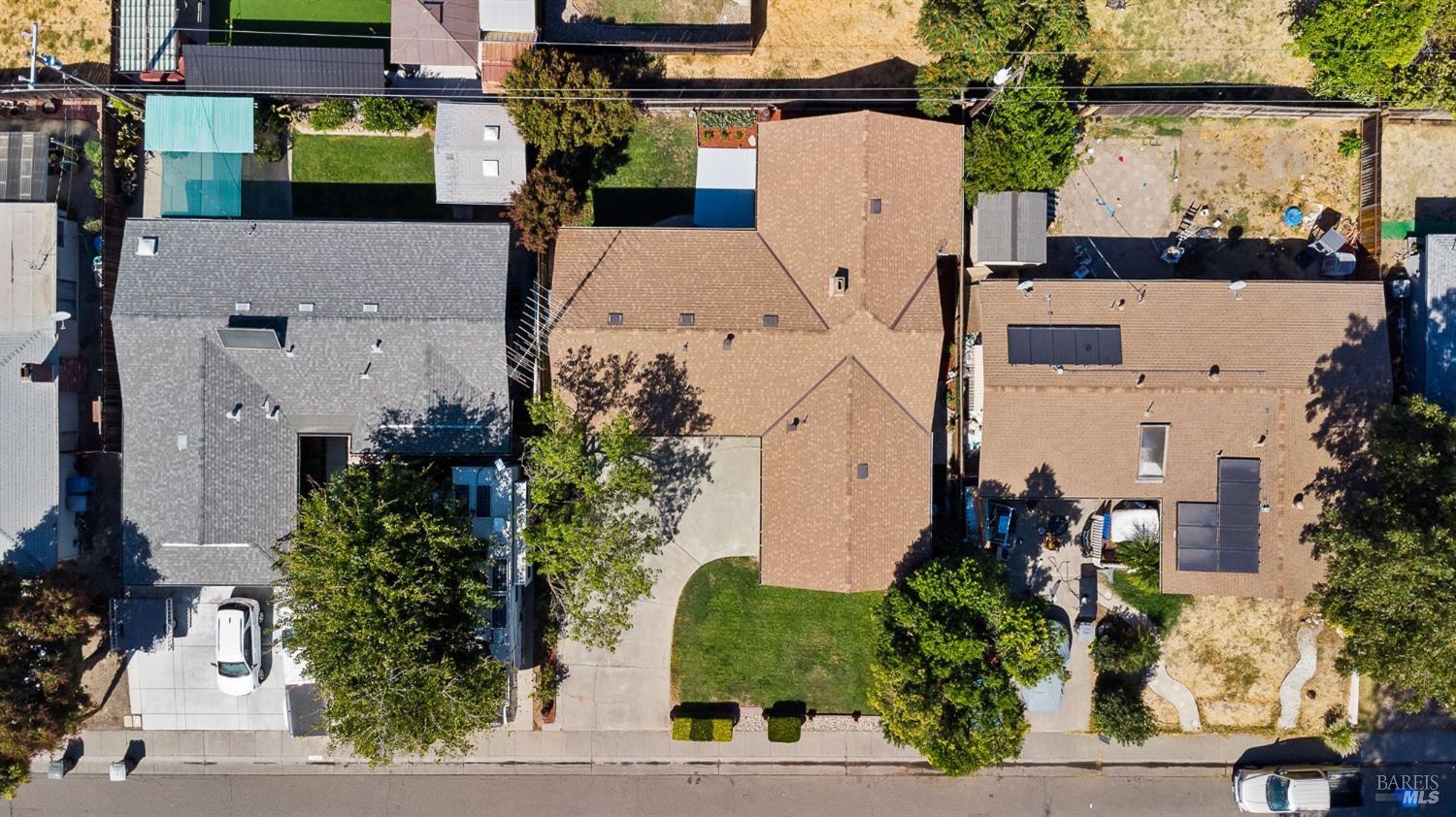 Detail Gallery Image 31 of 34 For 630 Sierra Dr, Dixon,  CA 95620 - 3 Beds | 2 Baths
