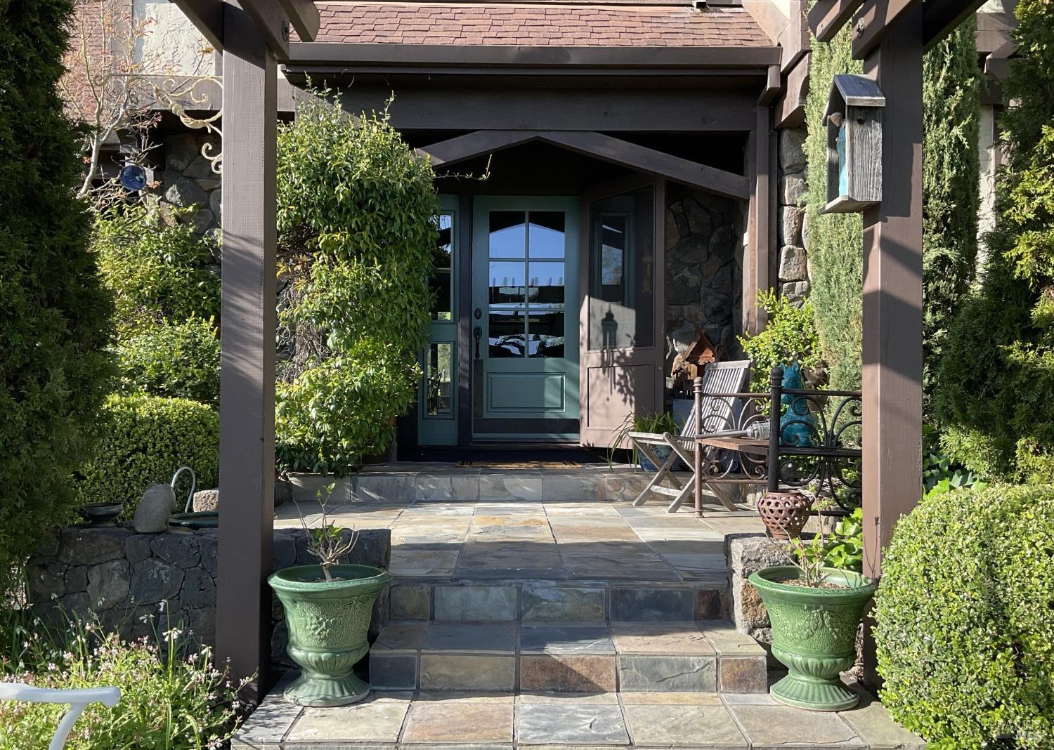 3433 Rolling Oaks Rd