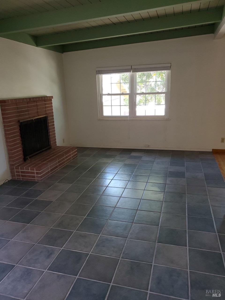 Detail Gallery Image 5 of 35 For 639 E 5th St, Benicia,  CA 94510 - – Beds | – Baths