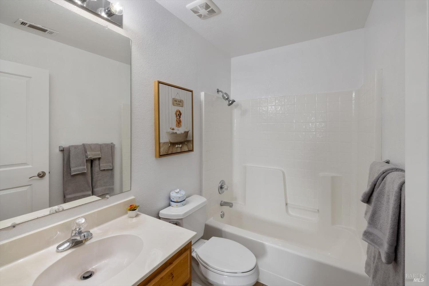 Detail Gallery Image 24 of 41 For 1880 Quail Meadows Cir, Vacaville,  CA 95687 - 3 Beds | 2 Baths