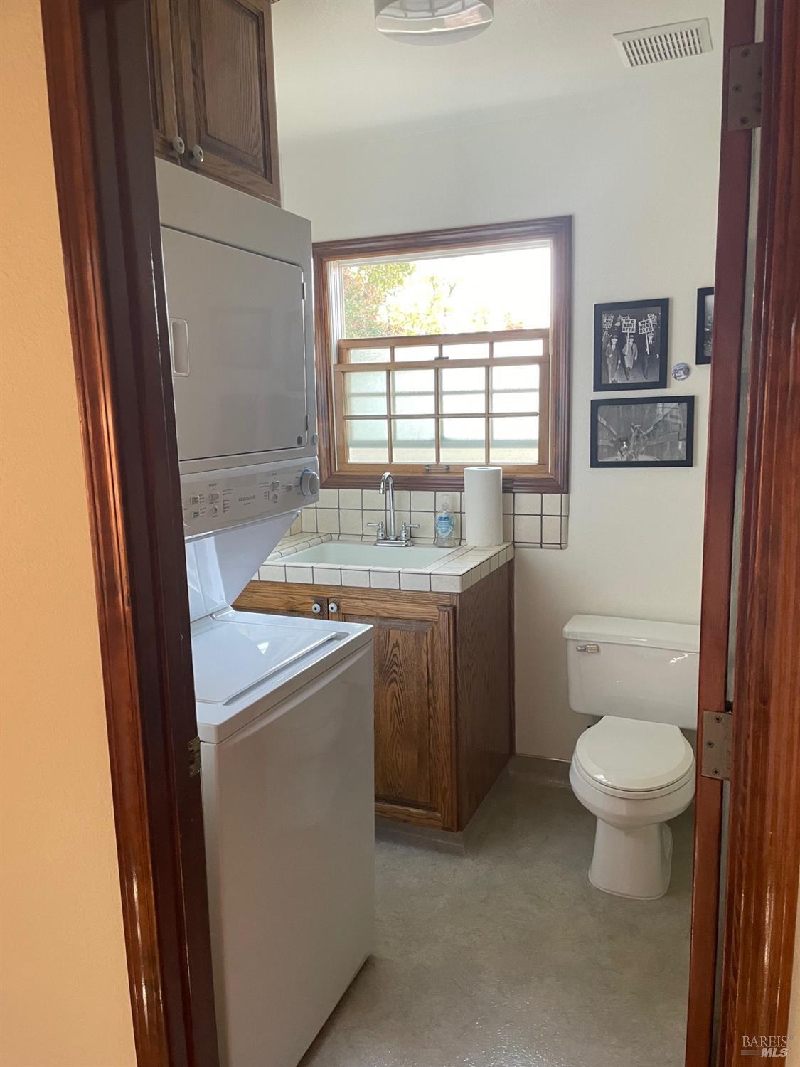 Detail Gallery Image 31 of 35 For 639 E 5th St, Benicia,  CA 94510 - – Beds | – Baths