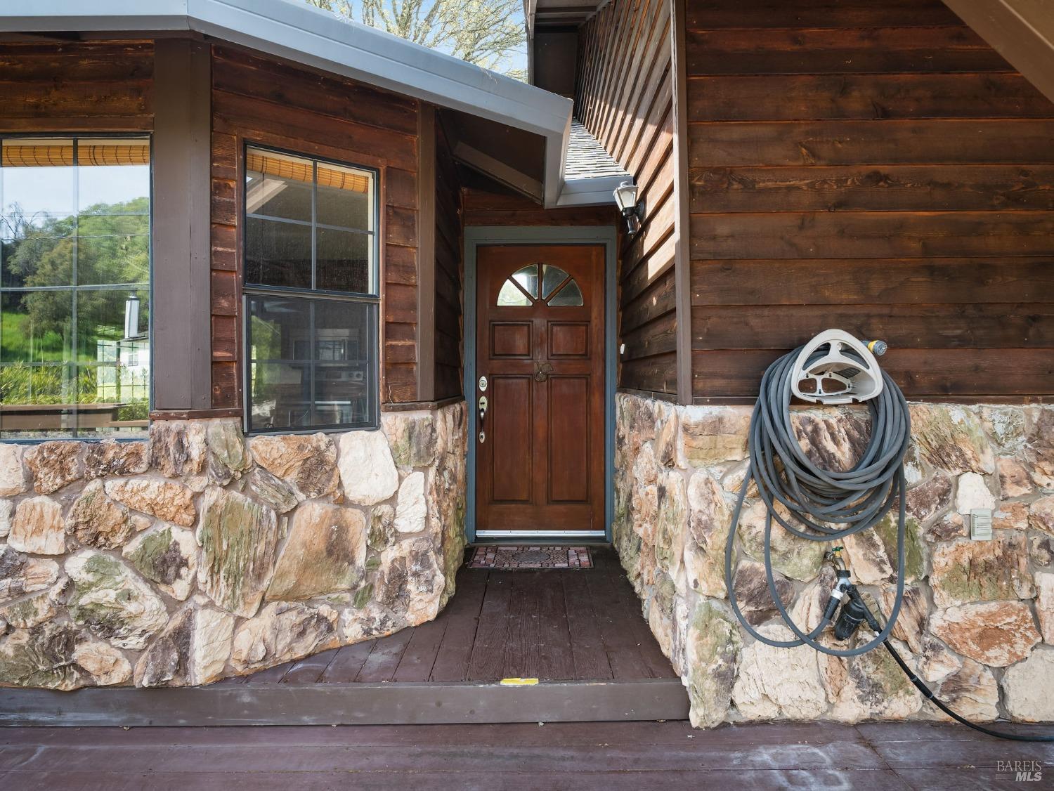 Detail Gallery Image 6 of 47 For 19705 Powder Horn Rd, Hidden Valley Lake,  CA 95467 - 3 Beds | 2 Baths