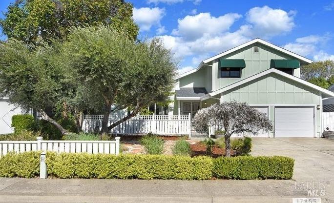 Detail Gallery Image 1 of 1 For 17855 Railroad Ave, Sonoma,  CA 95476 - 3 Beds | 2/1 Baths