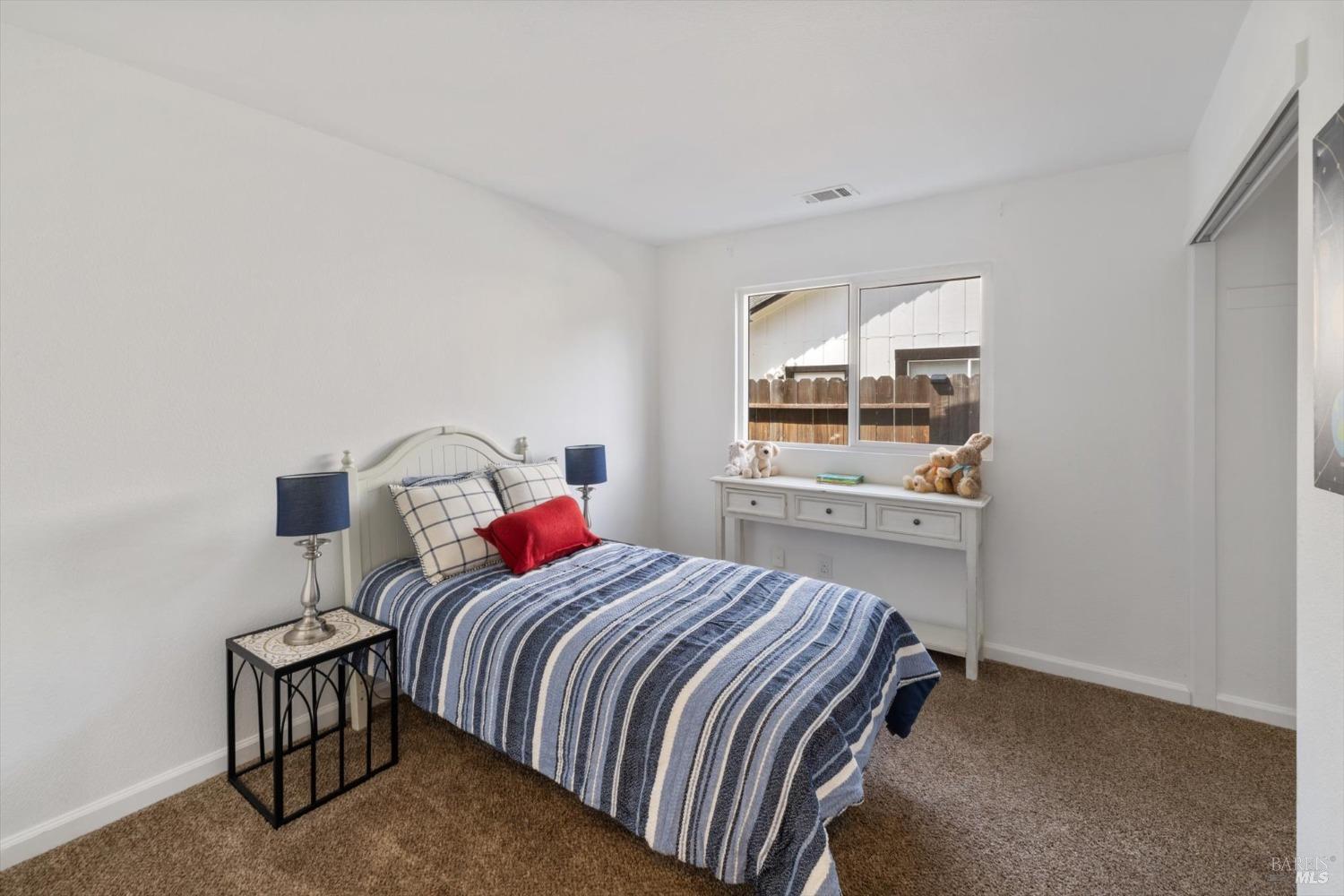Detail Gallery Image 15 of 41 For 1880 Quail Meadows Cir, Vacaville,  CA 95687 - 3 Beds | 2 Baths