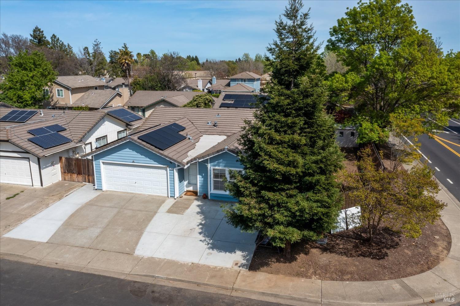 Detail Gallery Image 34 of 41 For 1880 Quail Meadows Cir, Vacaville,  CA 95687 - 3 Beds | 2 Baths