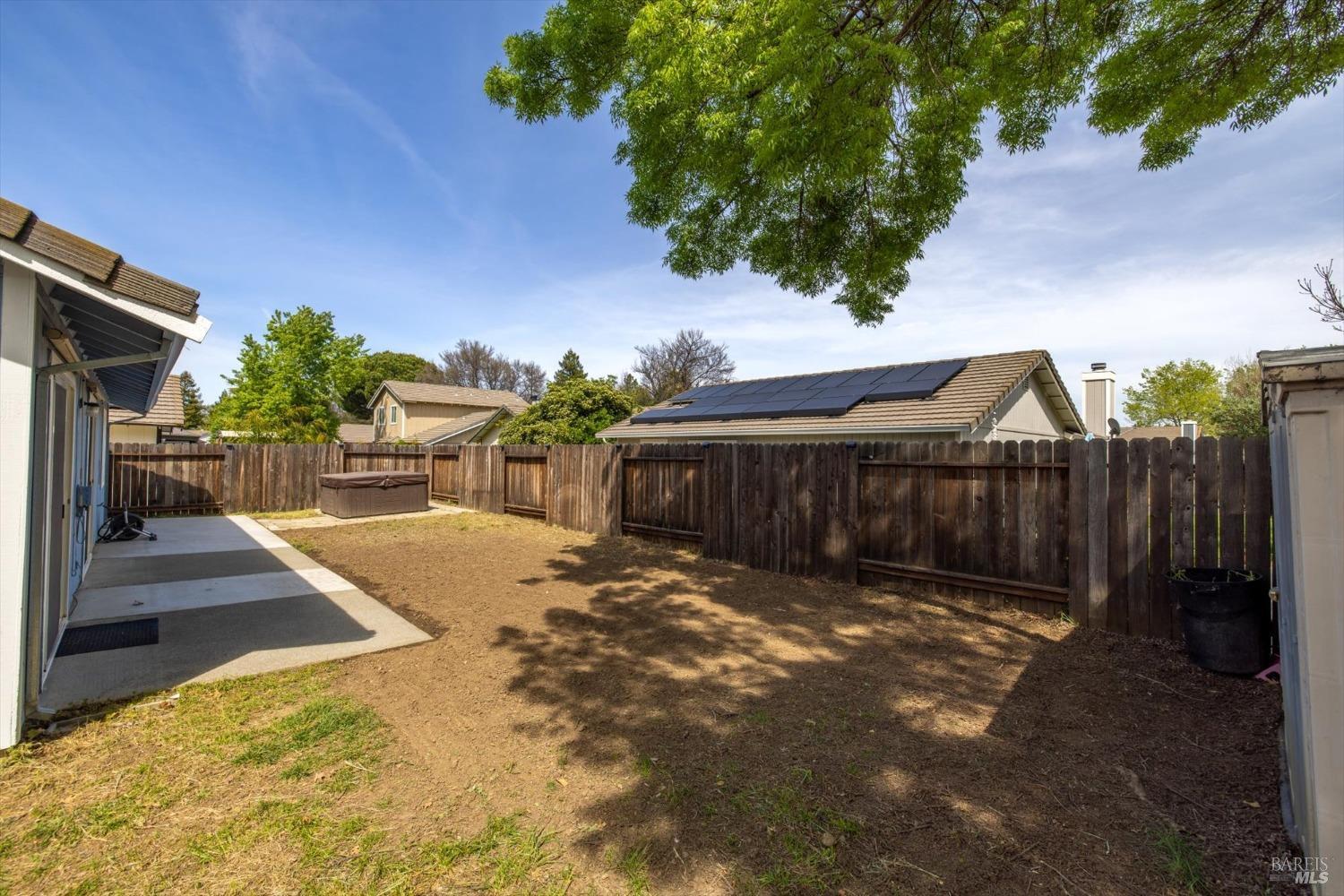 Detail Gallery Image 32 of 41 For 1880 Quail Meadows Cir, Vacaville,  CA 95687 - 3 Beds | 2 Baths
