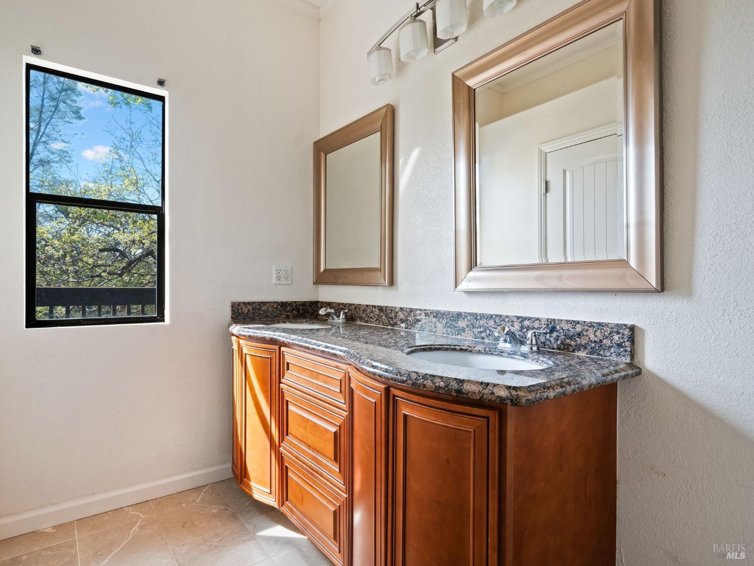 Detail Gallery Image 32 of 47 For 19705 Powder Horn Rd, Hidden Valley Lake,  CA 95467 - 3 Beds | 2 Baths