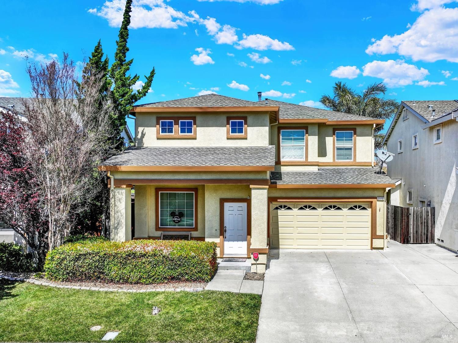 Detail Gallery Image 1 of 59 For 2518 Freitas Way, Fairfield,  CA 94533 - 5 Beds | 3 Baths