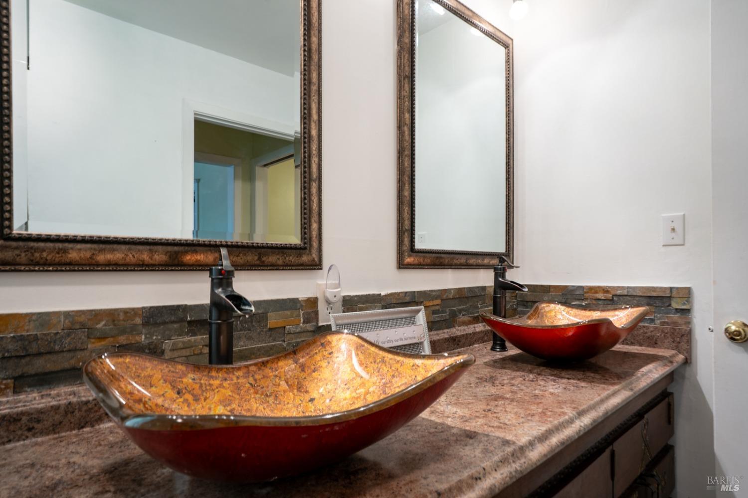 Detail Gallery Image 7 of 69 For 780 E Austin Creek Rd, Cazadero,  CA 95421 - 2 Beds | 1 Baths
