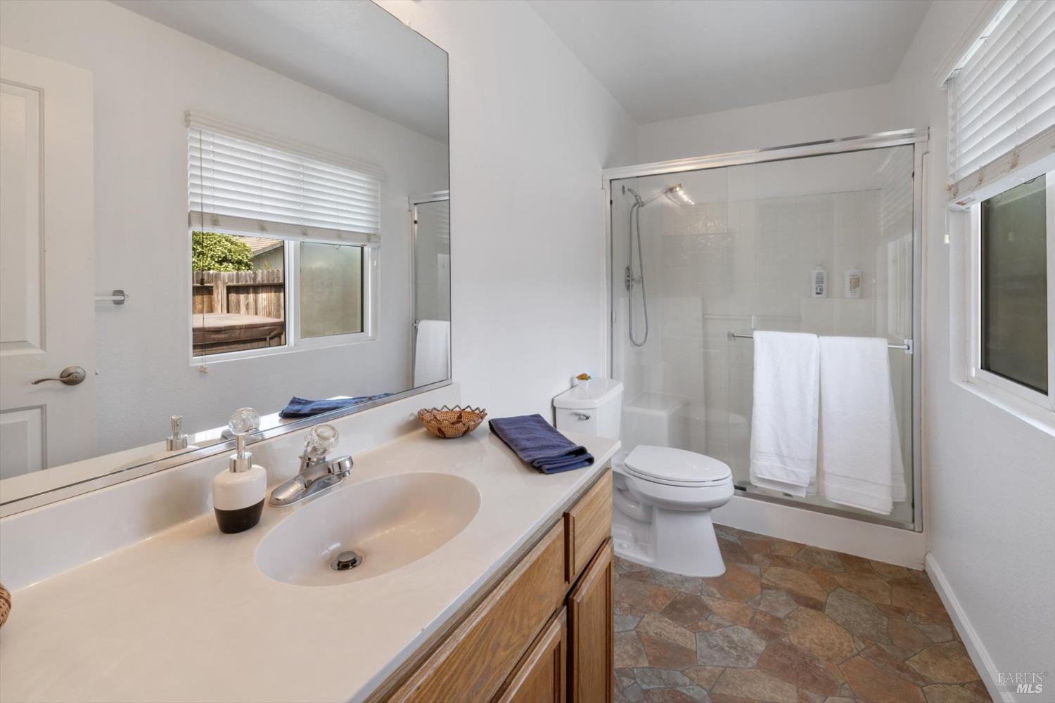 Detail Gallery Image 22 of 41 For 1880 Quail Meadows Cir, Vacaville,  CA 95687 - 3 Beds | 2 Baths