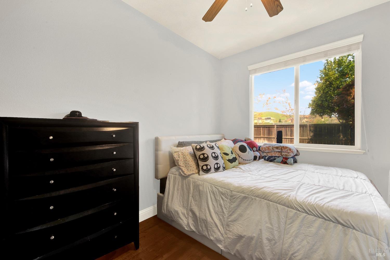 Detail Gallery Image 25 of 59 For 2518 Freitas Way, Fairfield,  CA 94533 - 5 Beds | 3 Baths