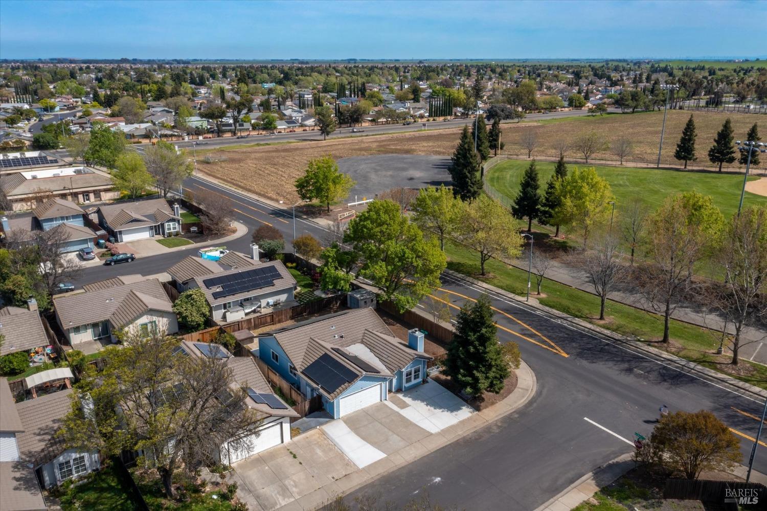 Detail Gallery Image 40 of 41 For 1880 Quail Meadows Cir, Vacaville,  CA 95687 - 3 Beds | 2 Baths