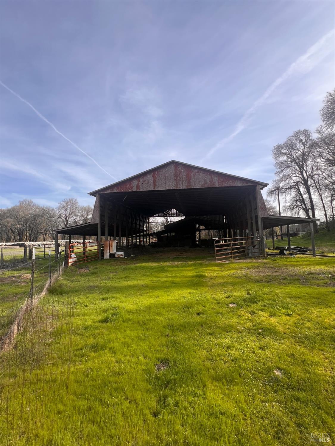 Detail Gallery Image 7 of 32 For 78951 Zenia Rd, Covelo,  CA 95428 - 3 Beds | 1/1 Baths
