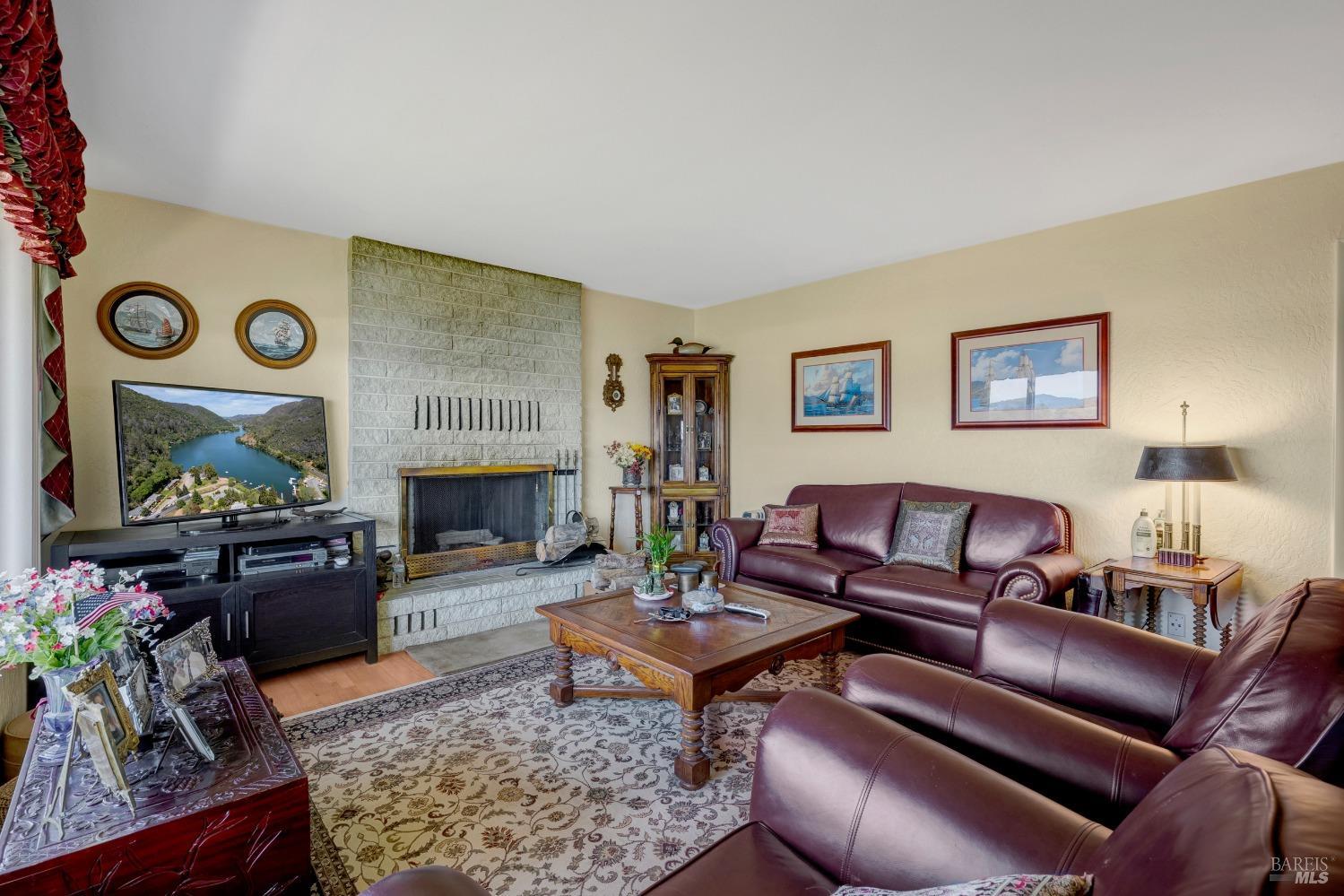 Detail Gallery Image 14 of 48 For 9245 Glenhaven Dr, Glenhaven,  CA 95443 - 3 Beds | 1/1 Baths