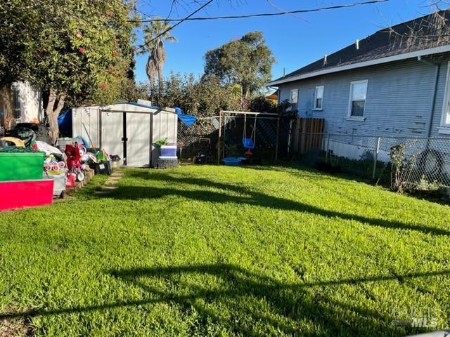 Detail Gallery Image 9 of 10 For 500 Maple Ave, Vallejo,  CA 94591 - 2 Beds | 1 Baths