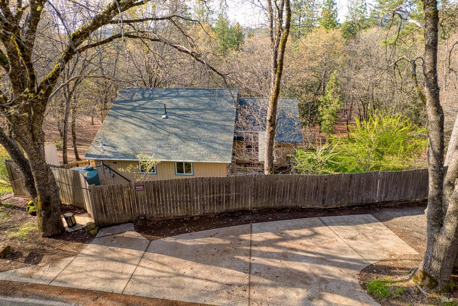 Detail Gallery Image 43 of 56 For 11575 Loch Lomond Rd, Middletown,  CA 95461 - 3 Beds | 3 Baths