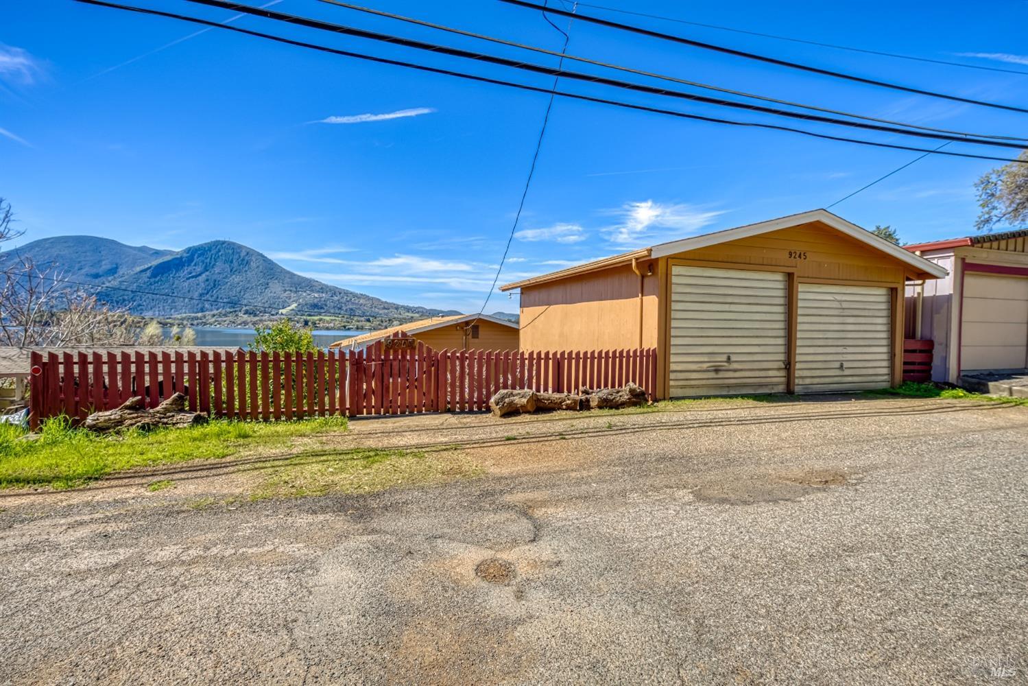 Detail Gallery Image 7 of 48 For 9245 Glenhaven Dr, Glenhaven,  CA 95443 - 3 Beds | 1/1 Baths