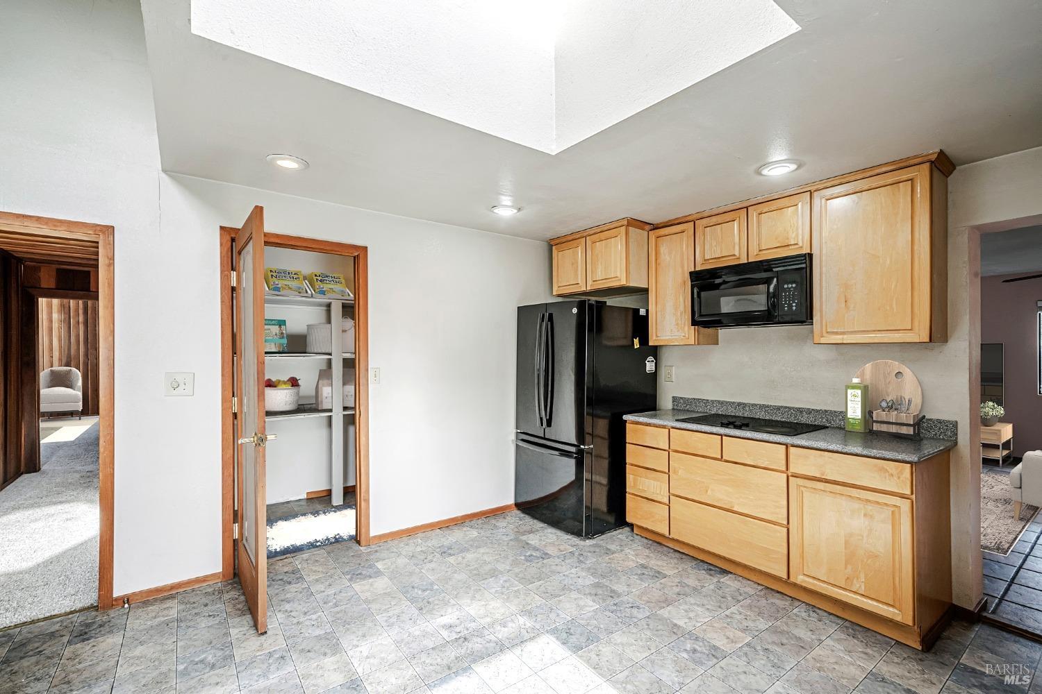 Detail Gallery Image 10 of 33 For 26751 Highway 128 Unkn, Yorkville,  CA 95494 - 2 Beds | 1 Baths