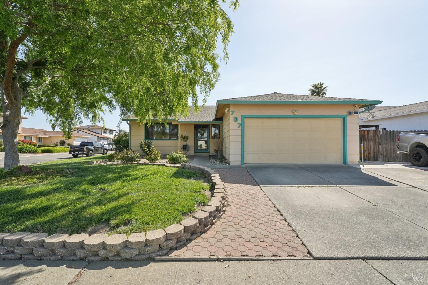 Detail Gallery Image 1 of 1 For 707 Ring Neck Ln, Suisun City,  CA 94585 - 3 Beds | 2 Baths