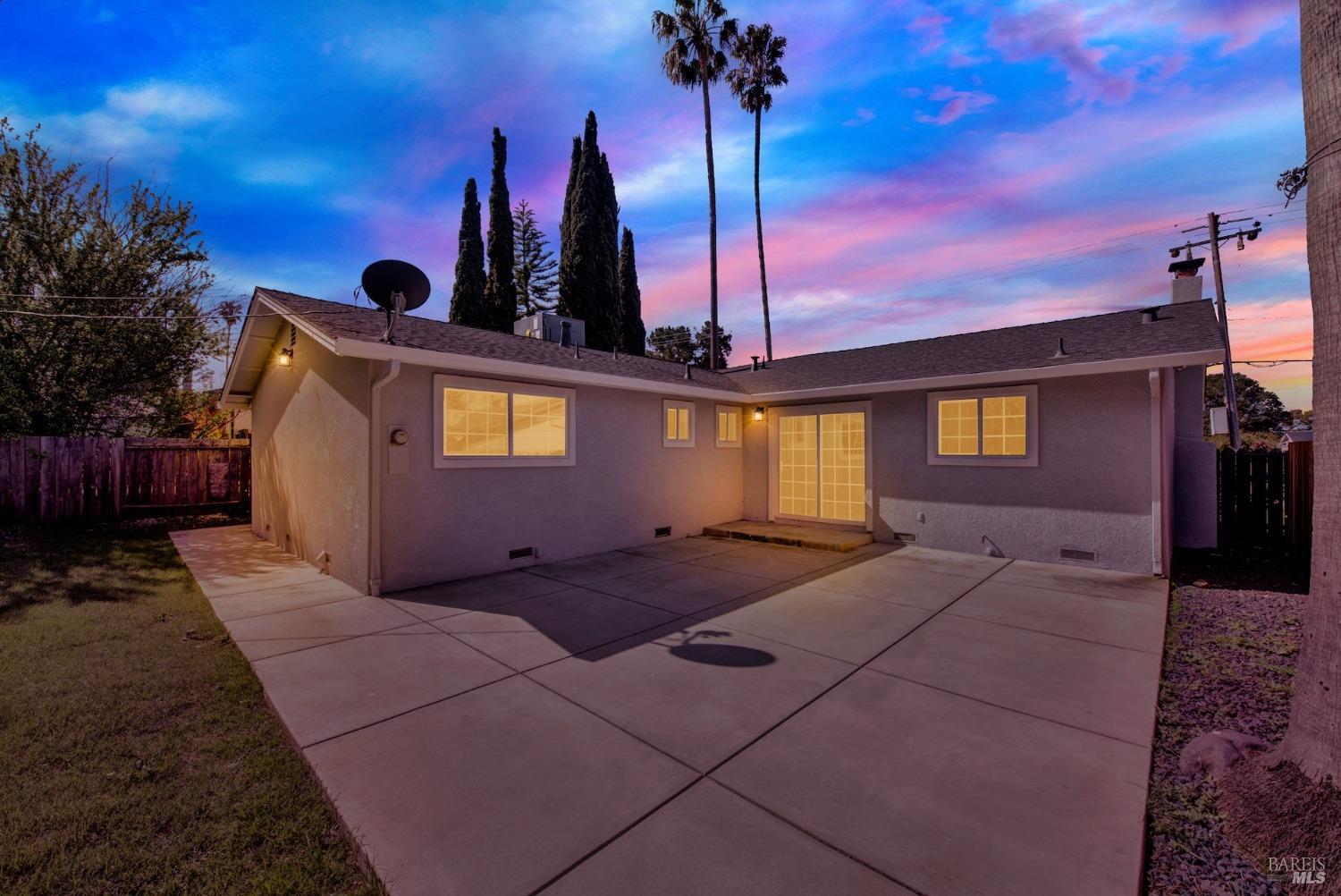Detail Gallery Image 18 of 18 For 630 Mini Dr, Vallejo,  CA 94589 - 3 Beds | 2 Baths