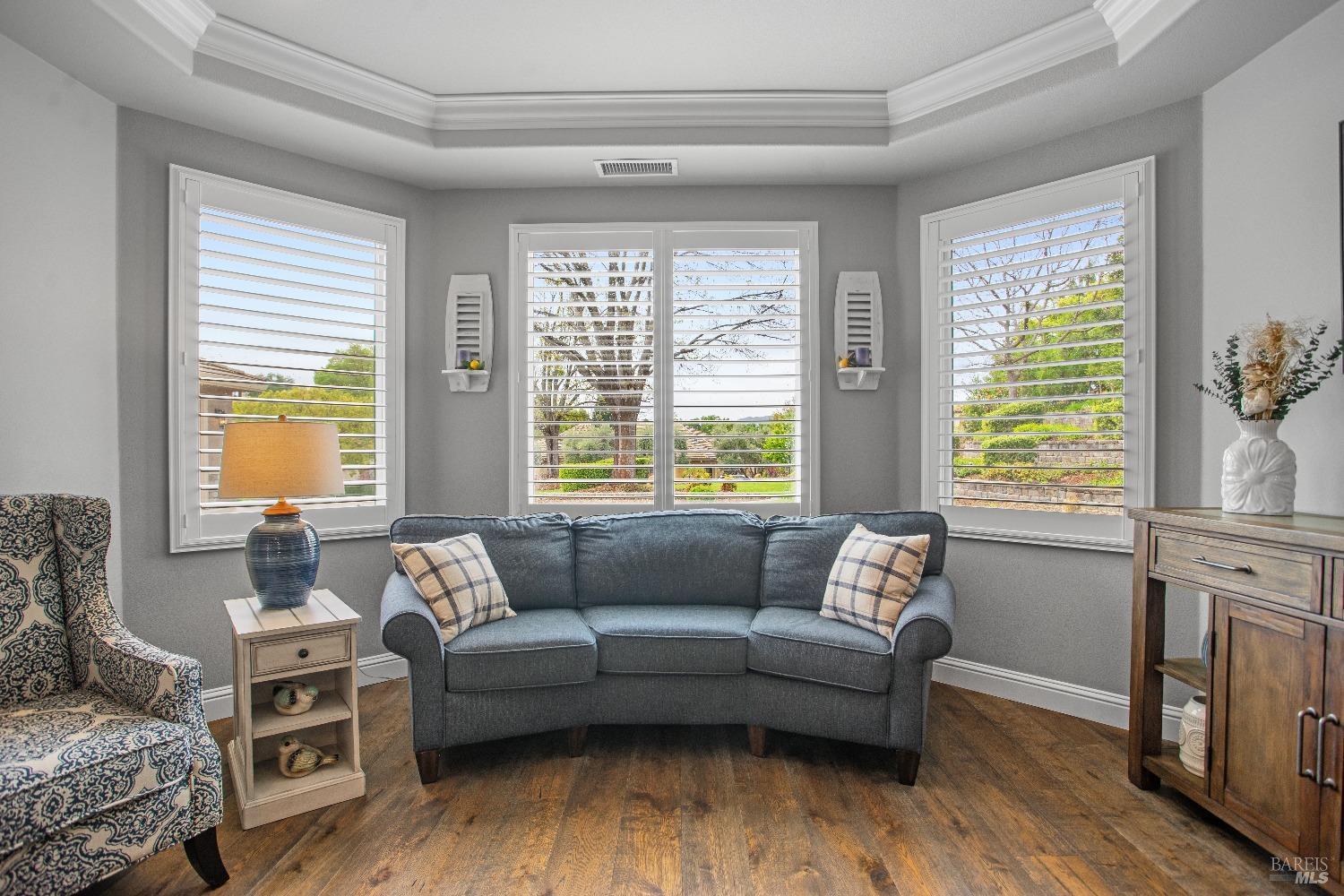 Detail Gallery Image 11 of 95 For 6121 N Vine St, Vacaville,  CA 95688 - 4 Beds | 3 Baths