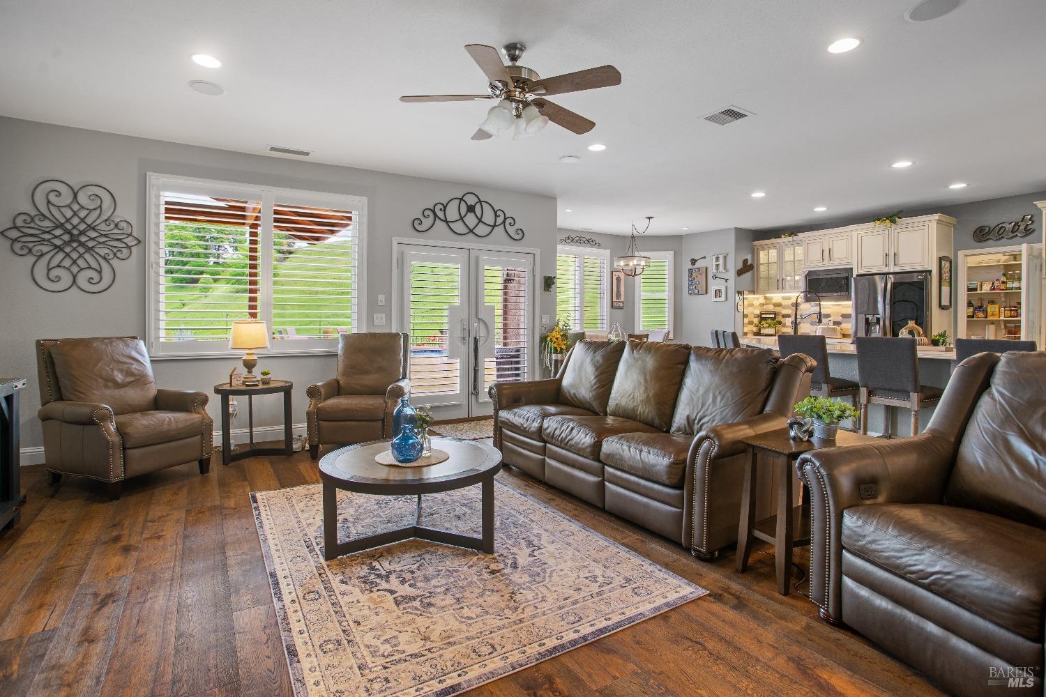 Detail Gallery Image 27 of 95 For 6121 N Vine St, Vacaville,  CA 95688 - 4 Beds | 3 Baths