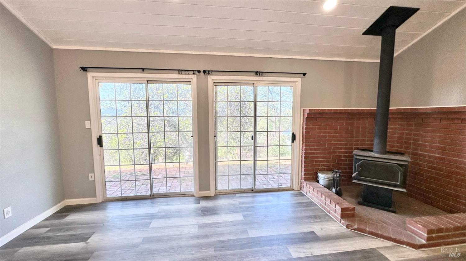 Detail Gallery Image 5 of 34 For 3425 Black Bart Trl, Redwood Valley,  CA 95470 - 2 Beds | 1 Baths