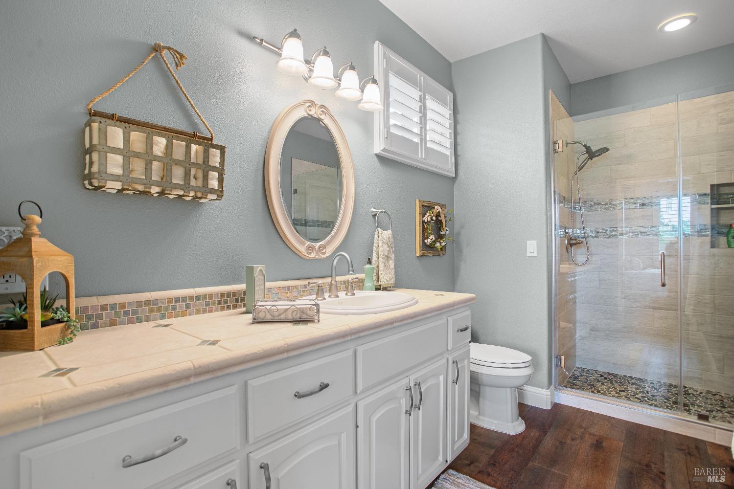 Detail Gallery Image 15 of 95 For 6121 N Vine St, Vacaville,  CA 95688 - 4 Beds | 3 Baths